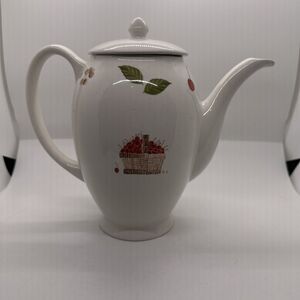 Vintage Johnson Brothers Cerise Very Rare Discounted Tea Pot Apple Basket Design